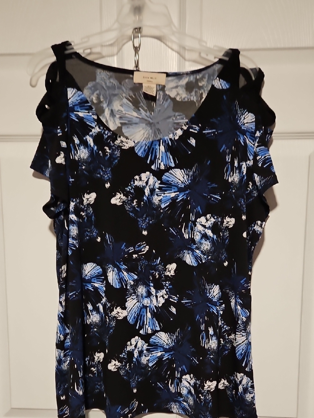 Blue Floral Print With Twisted Band Sleeve Detail